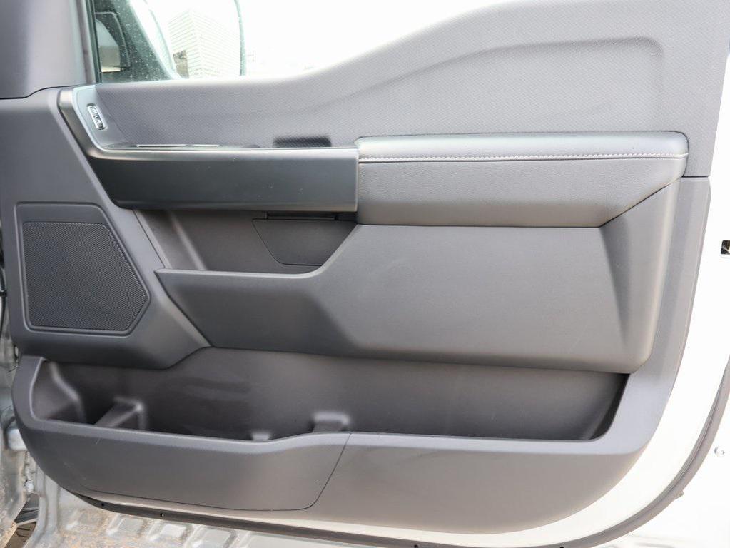 new 2025 Ford F-150 car, priced at $42,946