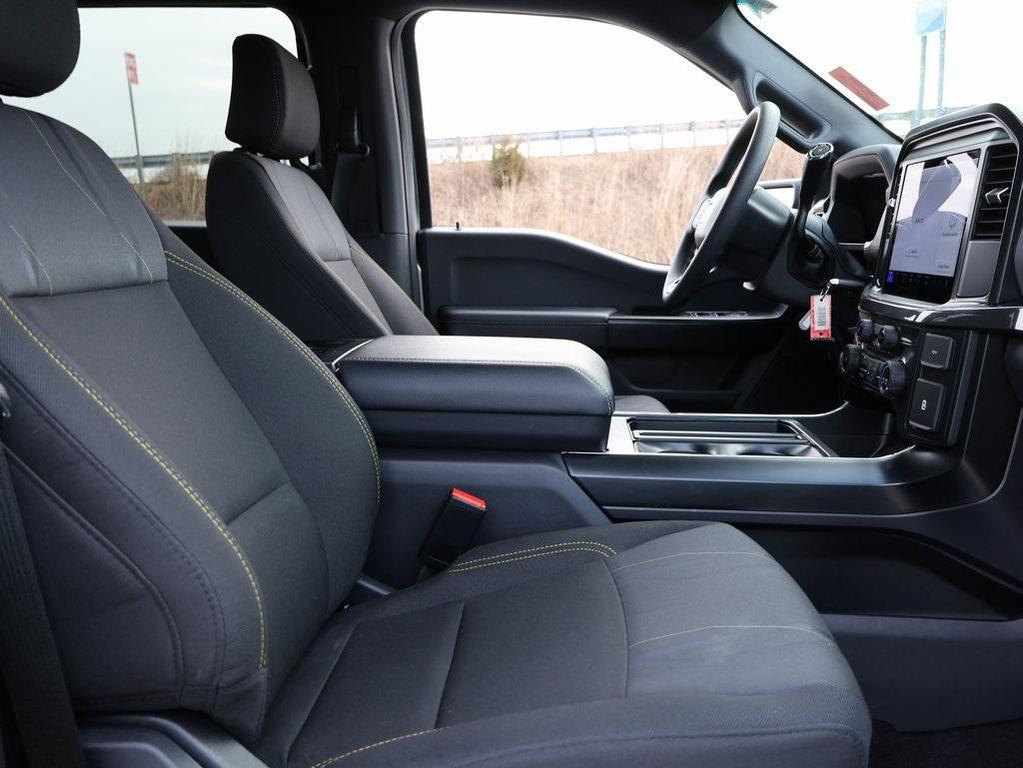 new 2025 Ford F-150 car, priced at $42,946