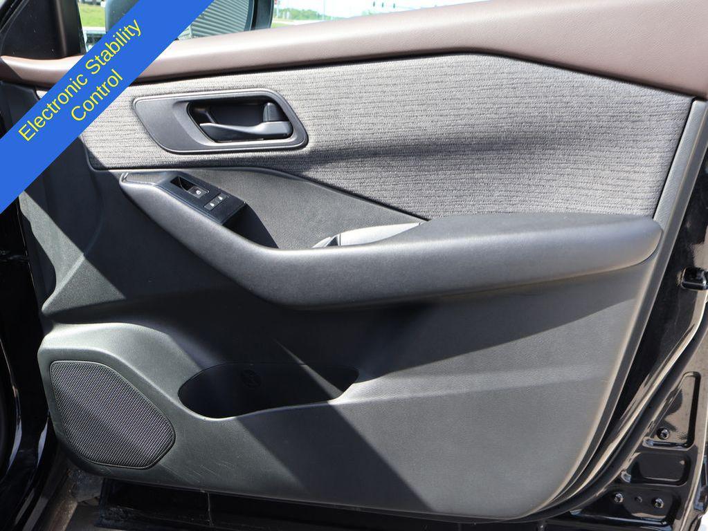 used 2023 Nissan Rogue car, priced at $19,992
