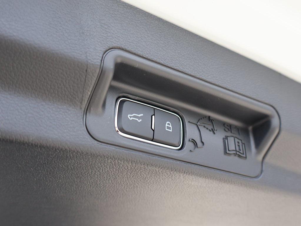 new 2026 Ford Explorer car, priced at $48,276