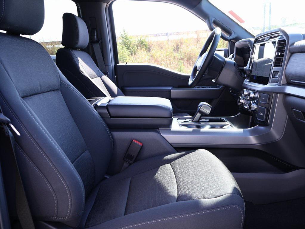 new 2025 Ford F-150 car, priced at $52,920