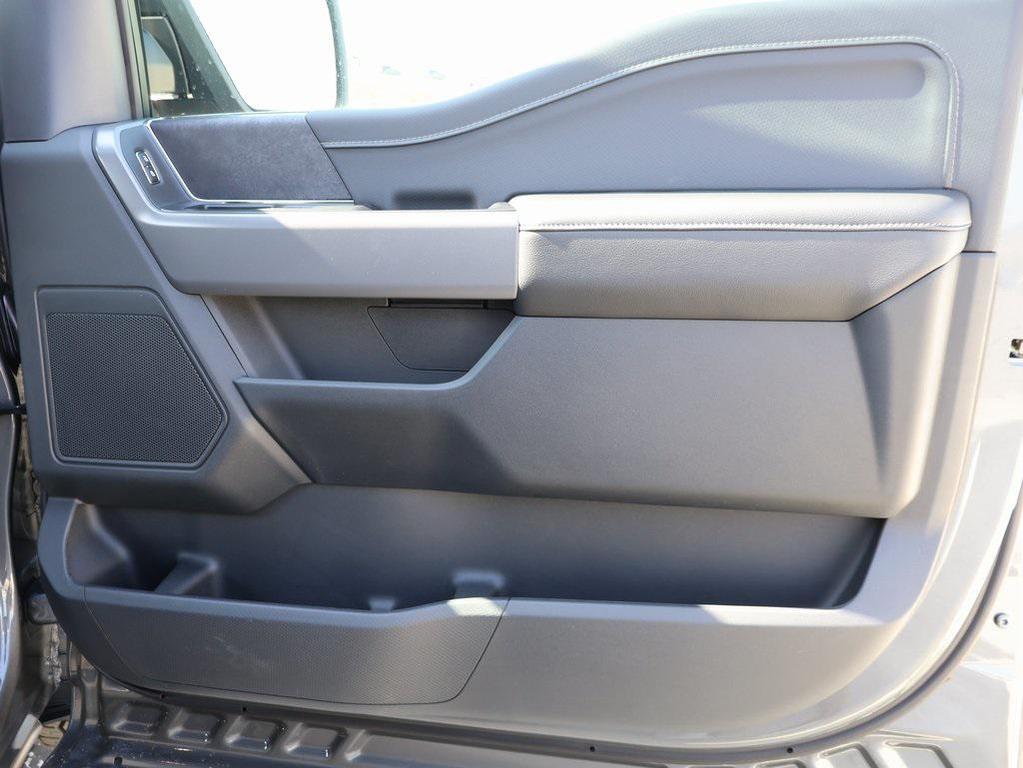 new 2025 Ford F-150 car, priced at $52,920