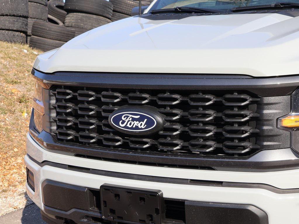 new 2026 Ford F-150 car, priced at $48,871
