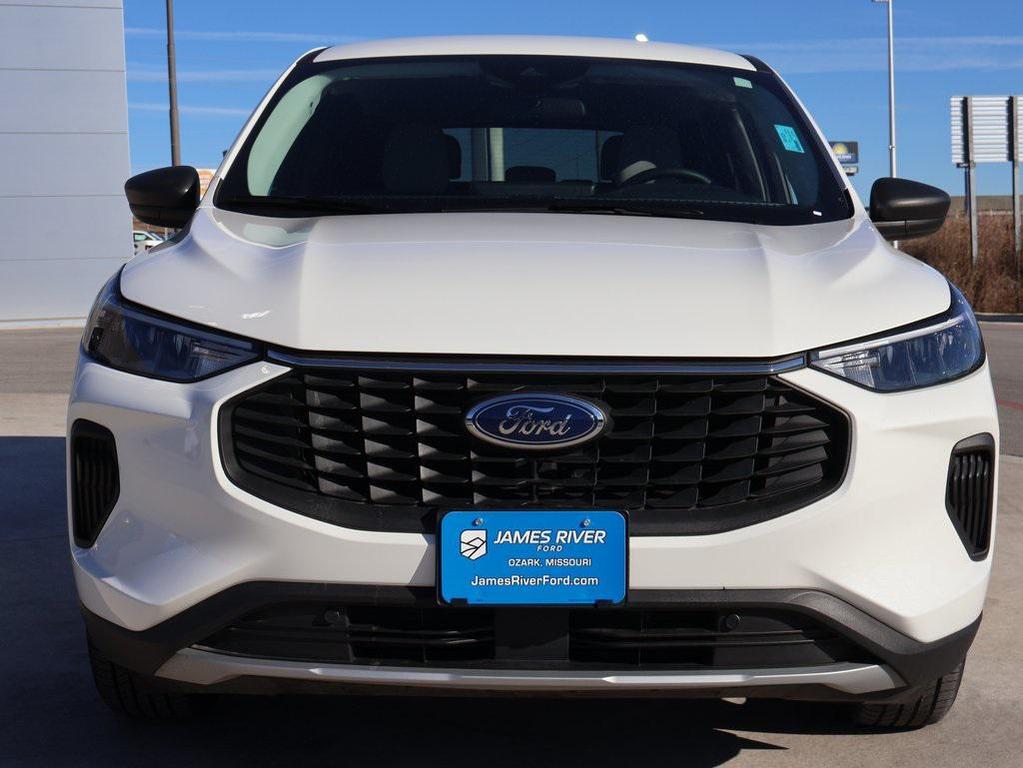 used 2023 Ford Escape car, priced at $23,124