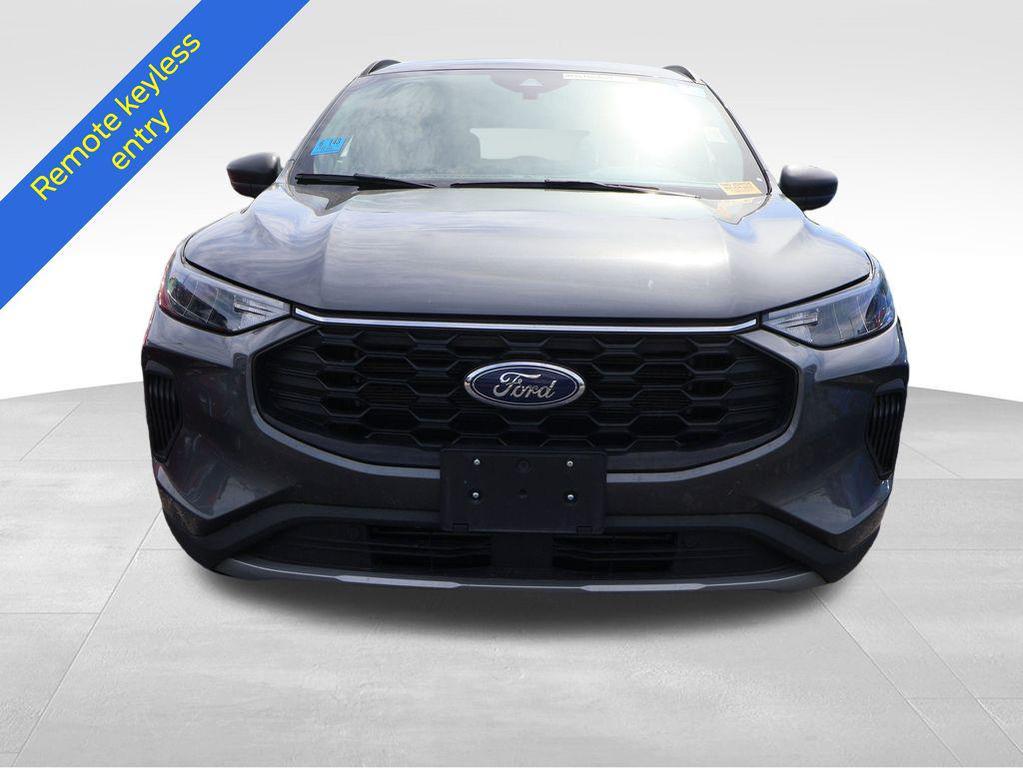 used 2025 Ford Escape car, priced at $24,845