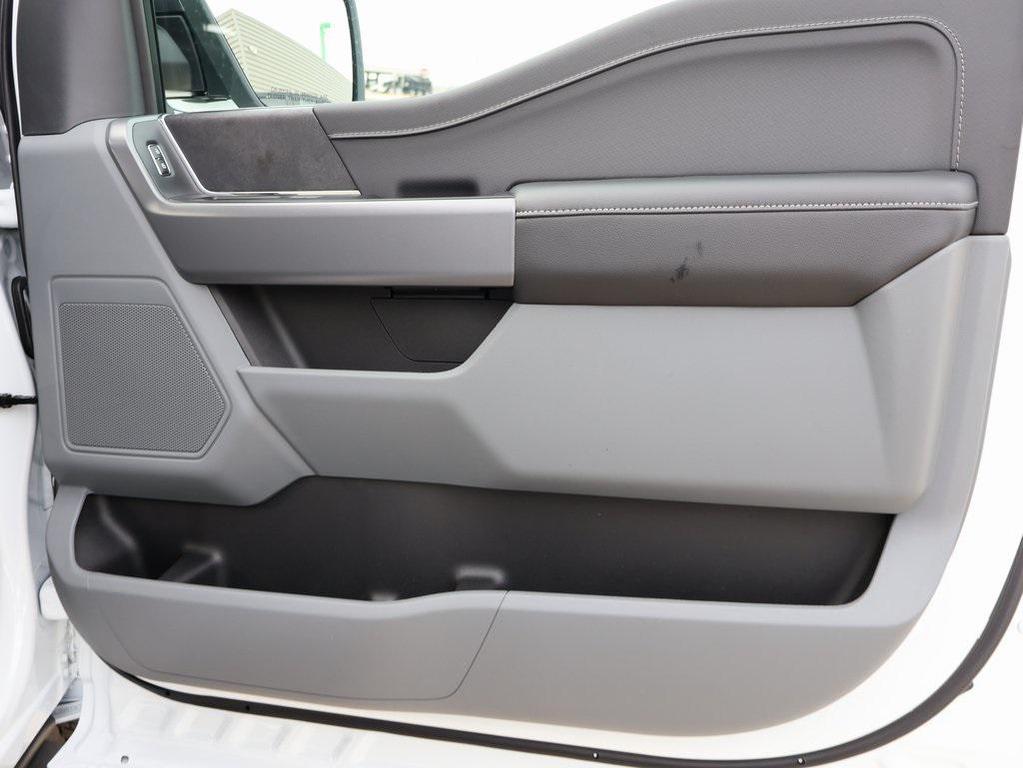 new 2025 Ford F-150 car, priced at $54,732