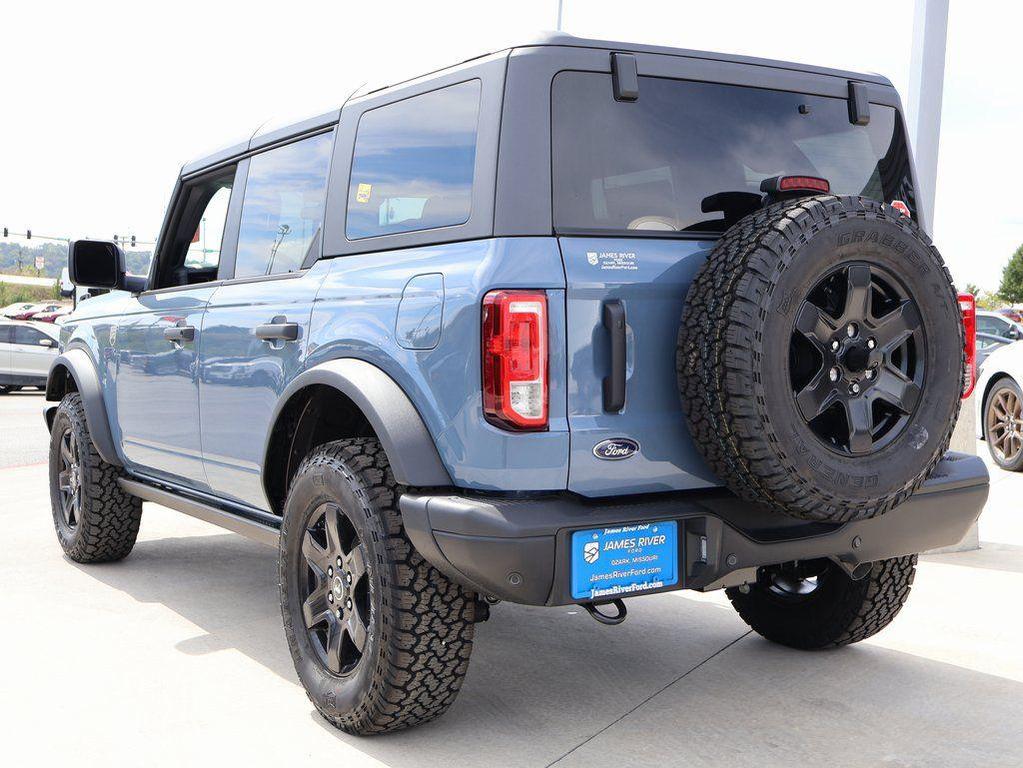 new 2025 Ford Bronco car, priced at $47,296