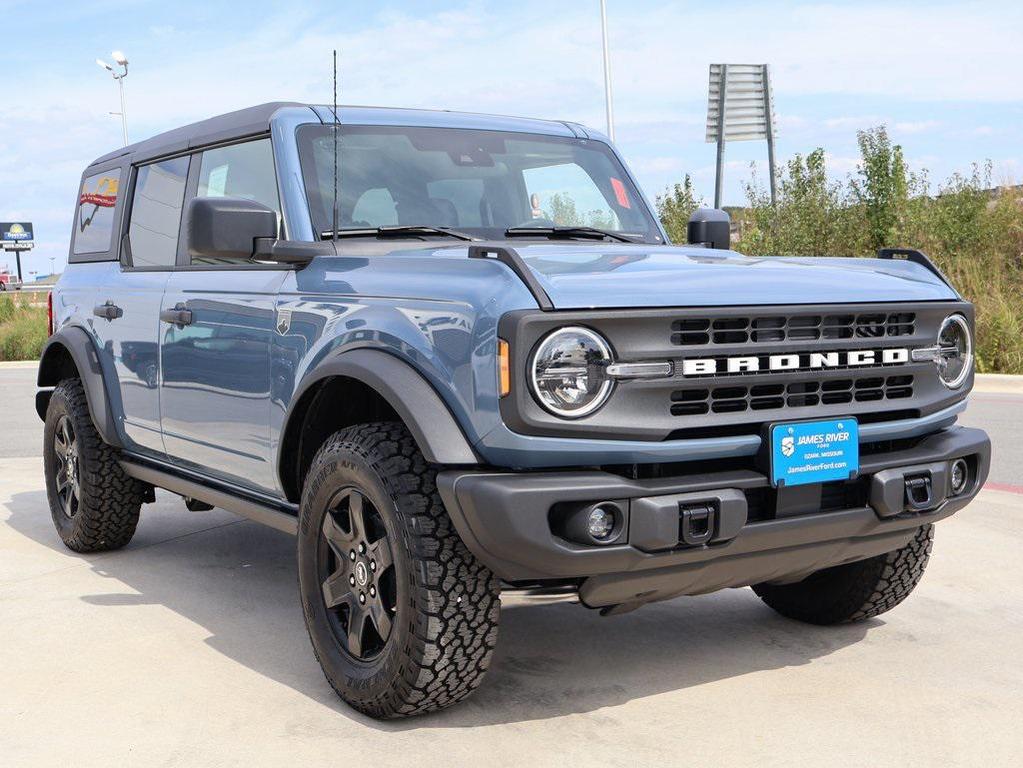 new 2025 Ford Bronco car, priced at $48,230