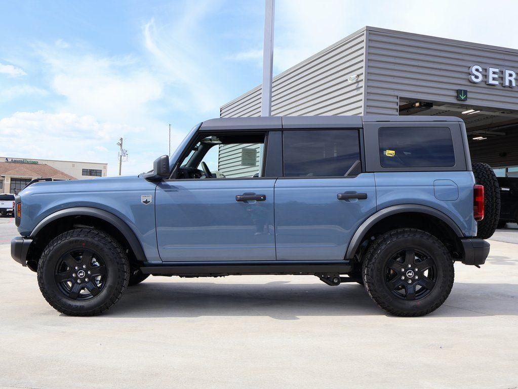 new 2025 Ford Bronco car, priced at $47,296