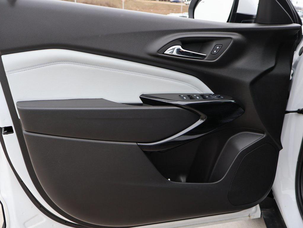 used 2025 Chevrolet Trax car, priced at $22,274