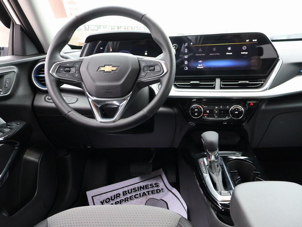 used 2025 Chevrolet Trax car, priced at $22,274