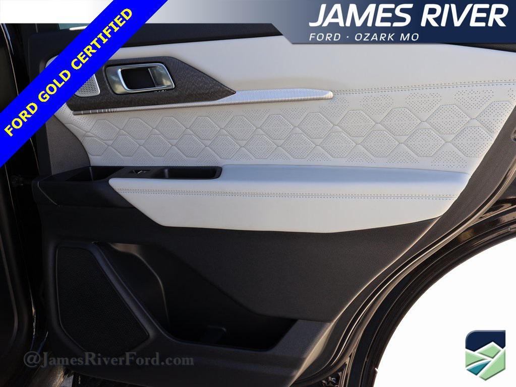 used 2025 Ford Explorer car, priced at $44,299