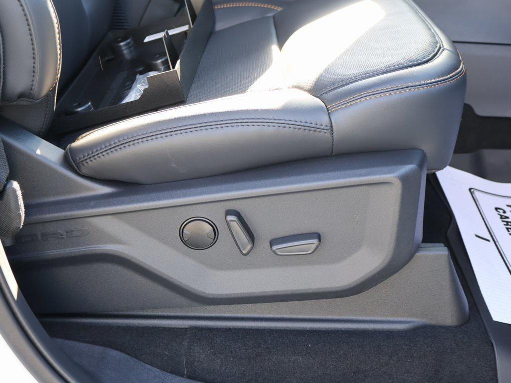 new 2025 Ford Expedition car, priced at $84,922