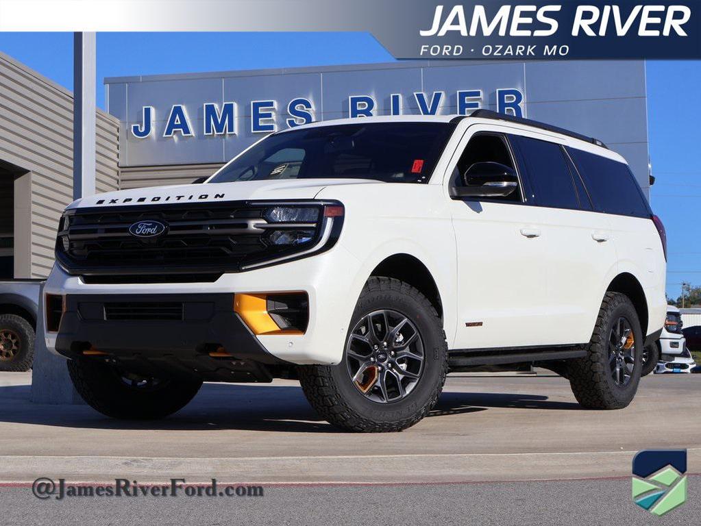 new 2025 Ford Expedition car, priced at $83,922