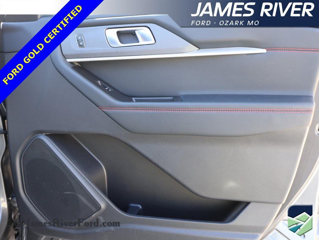 used 2025 Ford Explorer car, priced at $38,950
