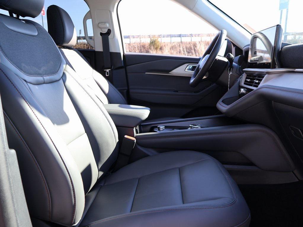 new 2025 Ford Explorer car, priced at $47,788