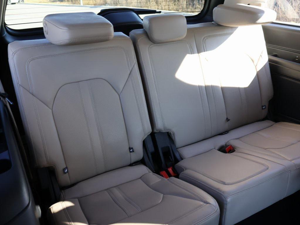 used 2024 Ford Expedition car, priced at $48,487