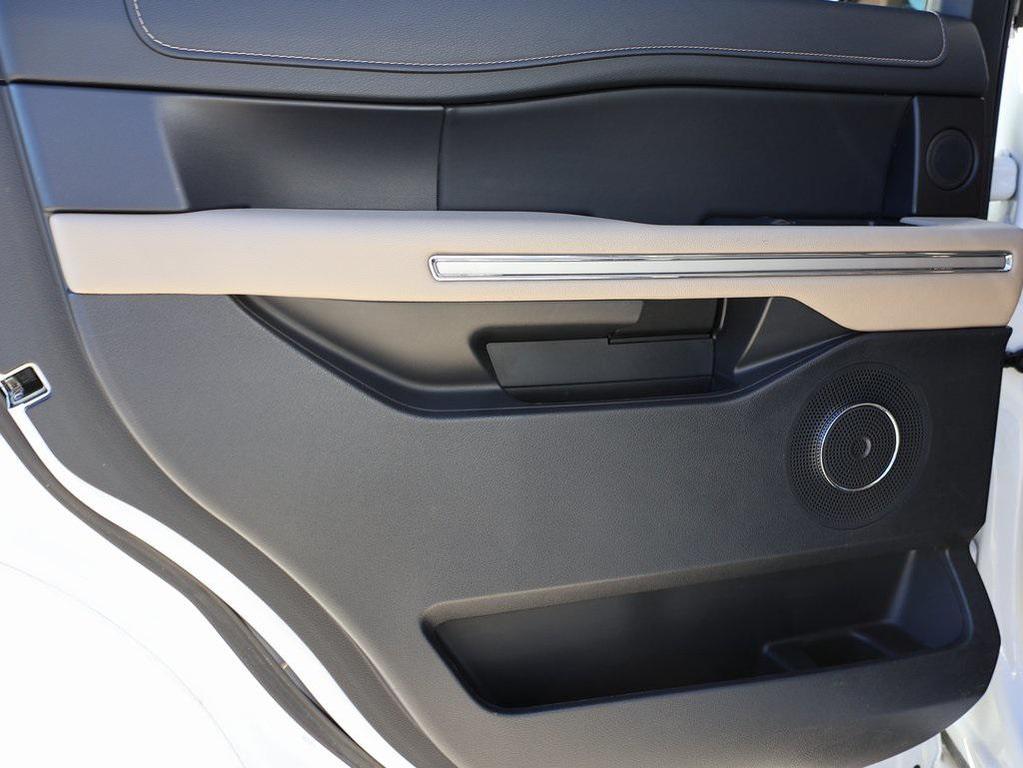 used 2024 Ford Expedition car, priced at $48,487