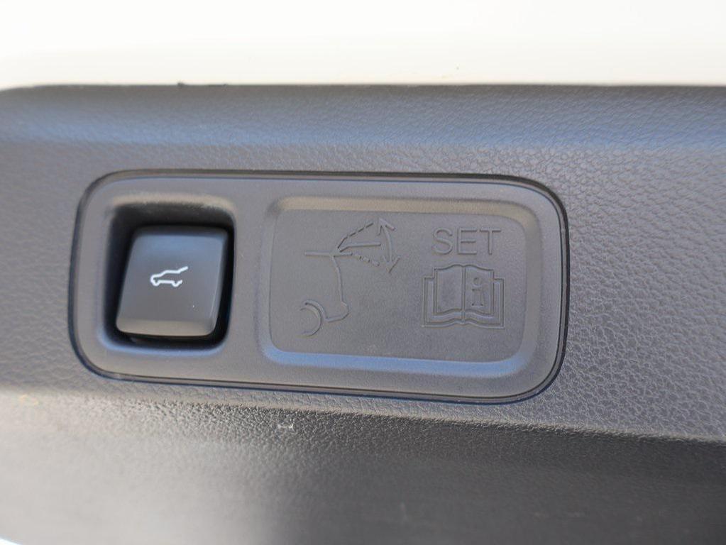 used 2024 Ford Expedition car, priced at $48,487