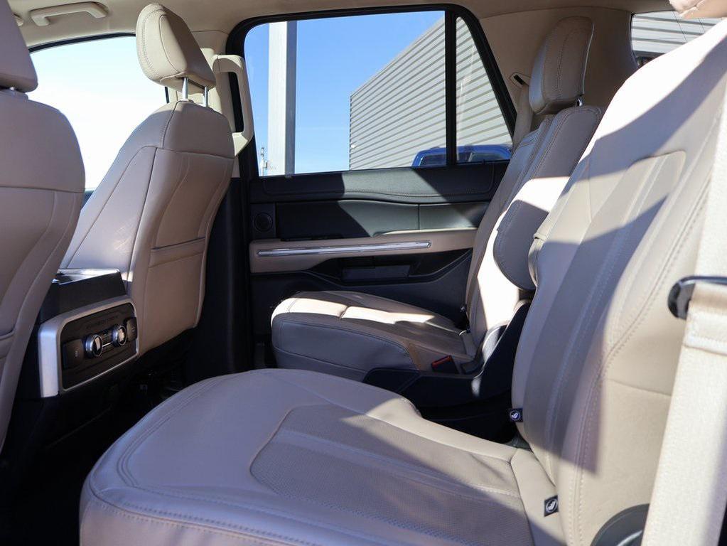 used 2024 Ford Expedition car, priced at $48,487