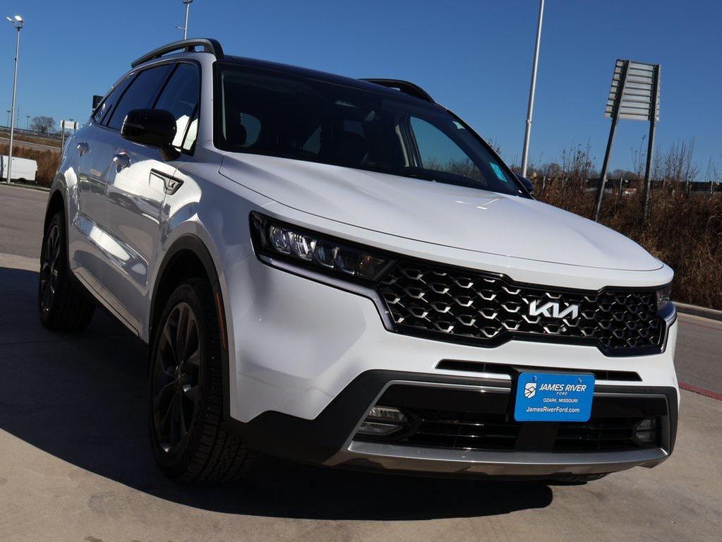 used 2022 Kia Sorento car, priced at $25,998