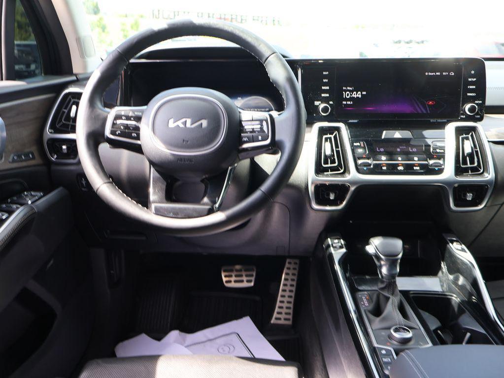 used 2022 Kia Sorento car, priced at $23,883