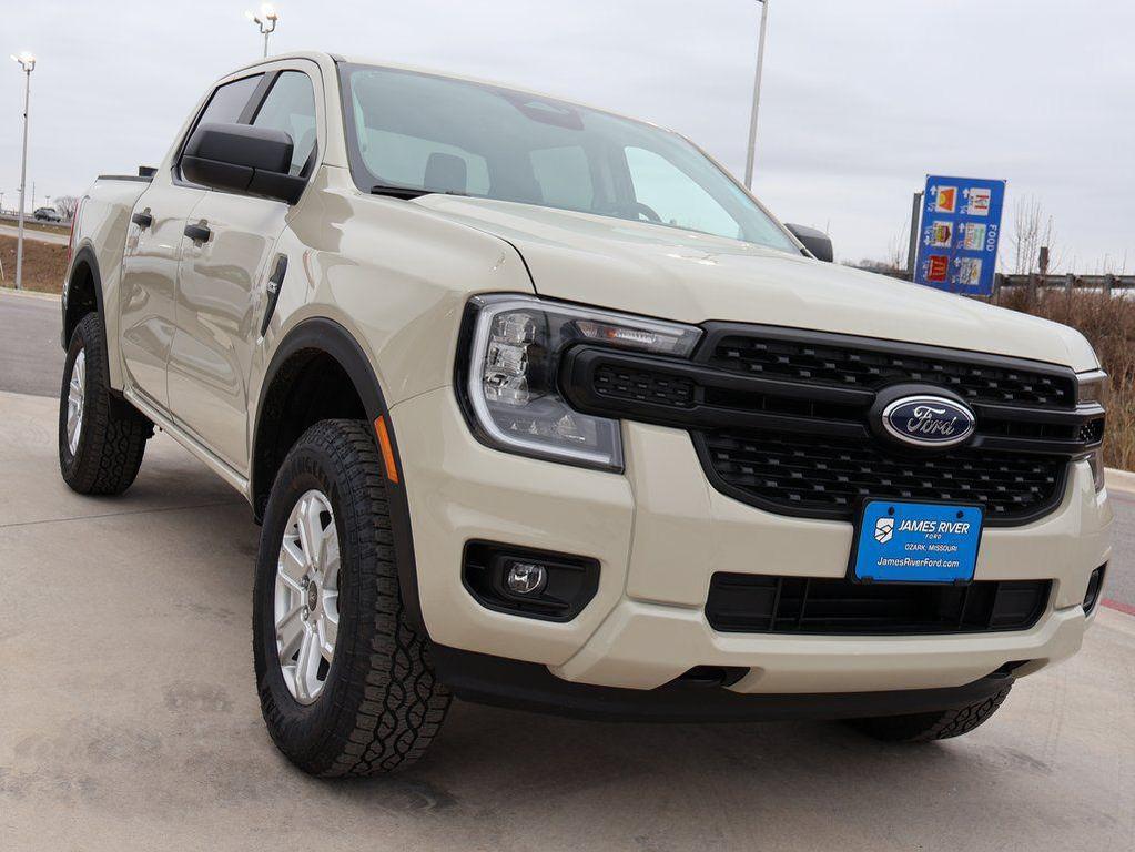new 2025 Ford Ranger car, priced at $33,725