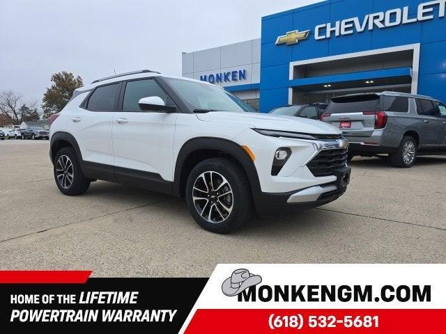 new 2025 Chevrolet TrailBlazer car, priced at $27,822