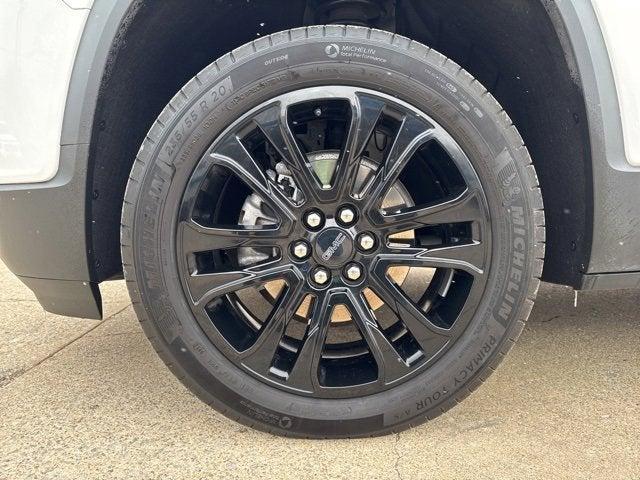 used 2023 GMC Acadia car, priced at $30,057