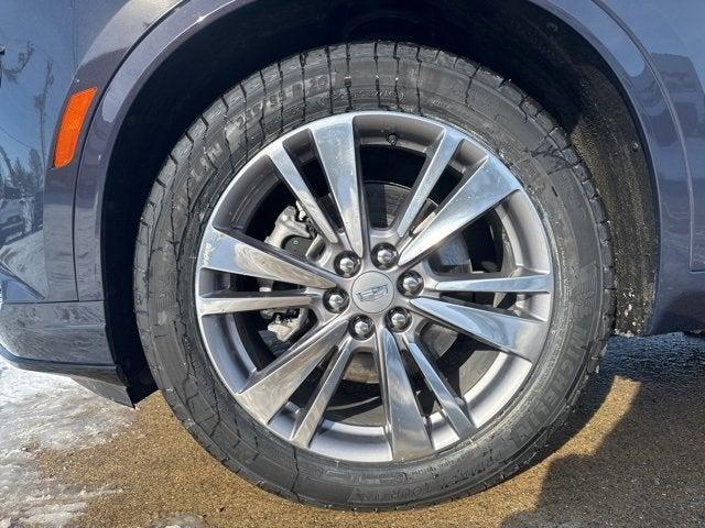 used 2025 Cadillac XT6 car, priced at $39,995