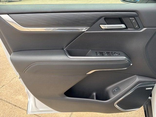 used 2025 GMC Acadia car, priced at $34,295