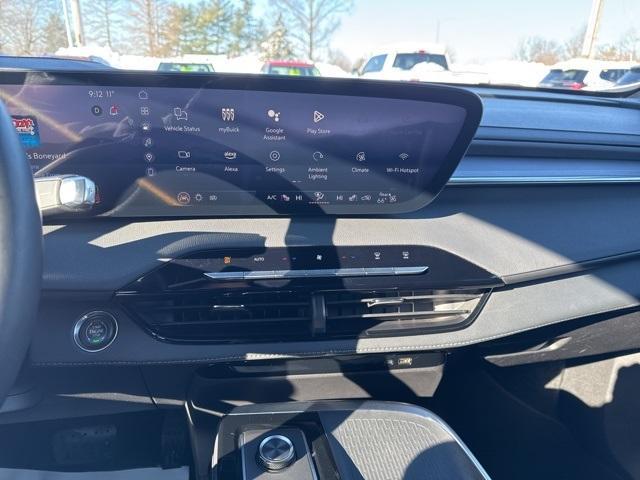 used 2025 Buick Enclave car, priced at $38,895