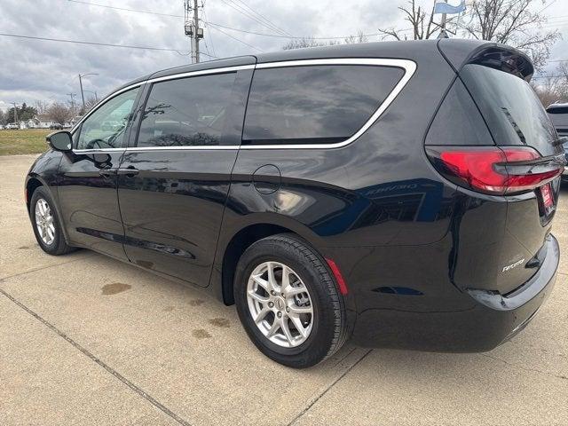 used 2024 Chrysler Pacifica car, priced at $29,995