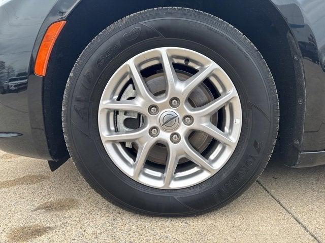 used 2024 Chrysler Pacifica car, priced at $29,995