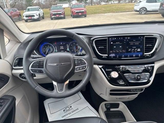 used 2024 Chrysler Pacifica car, priced at $29,995