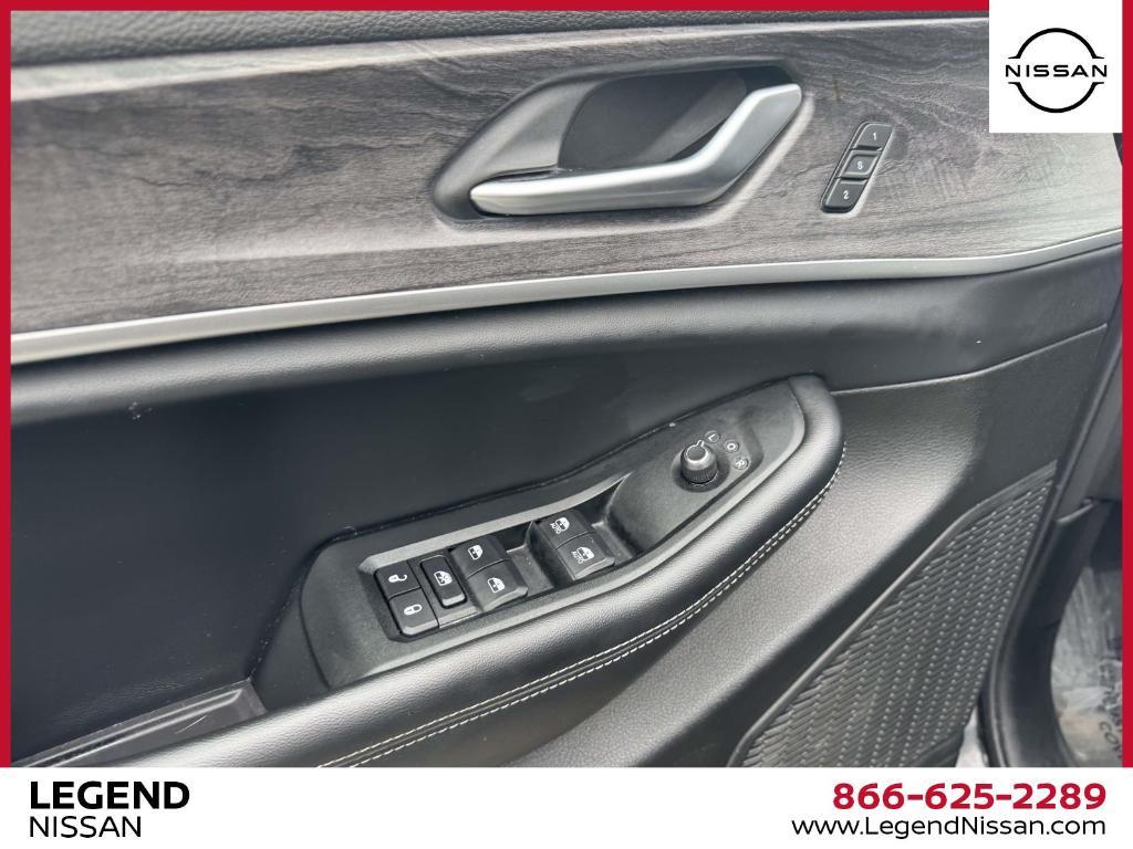 used 2024 Jeep Grand Cherokee L car, priced at $32,689