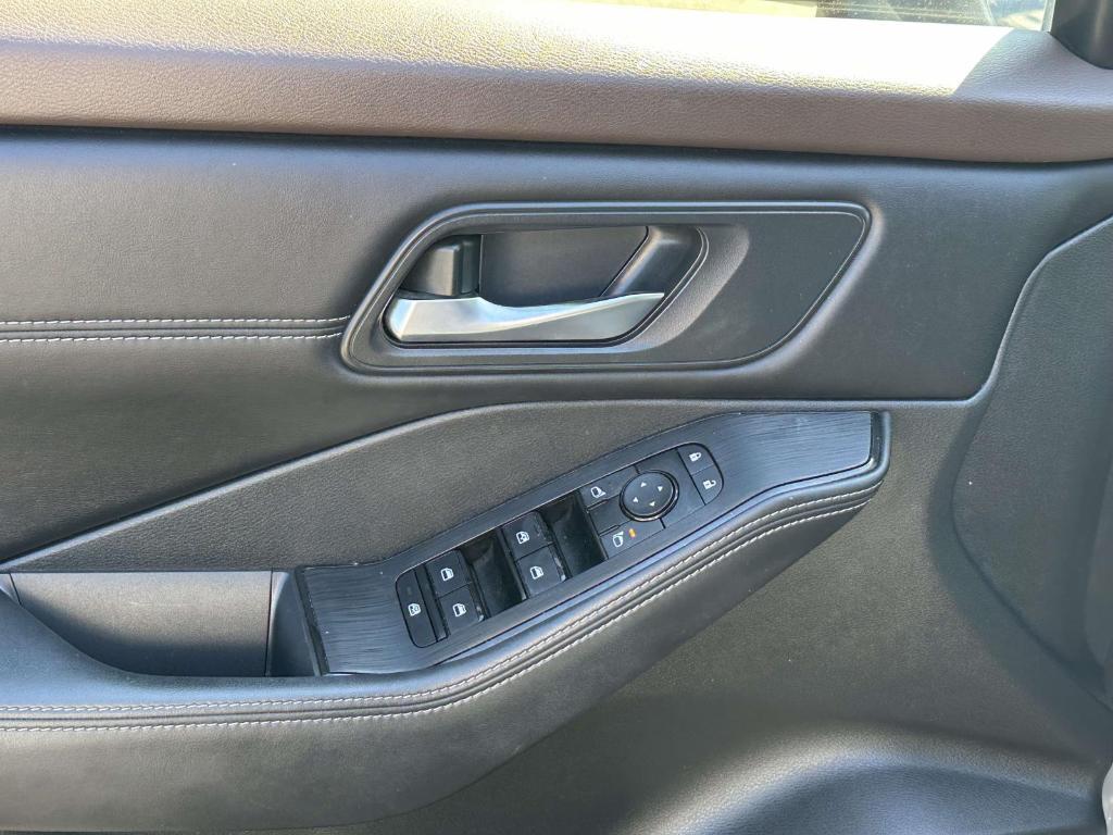 used 2023 Nissan Rogue car, priced at $22,499