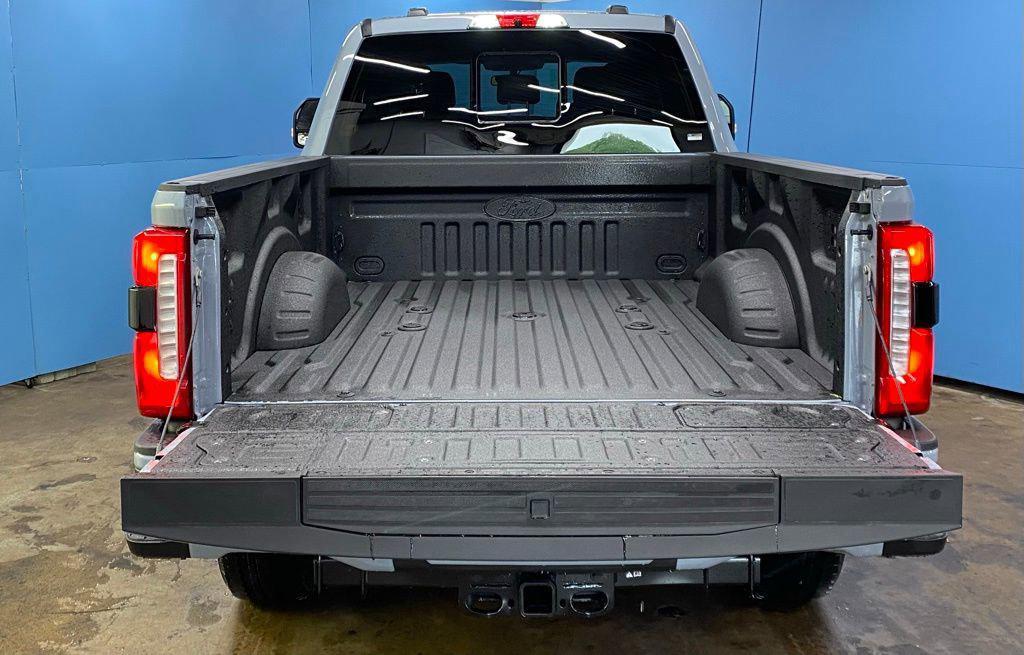 new 2025 Ford F-250 car, priced at $88,872