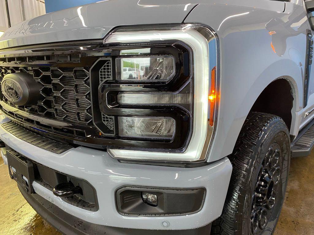 new 2025 Ford F-250 car, priced at $88,872