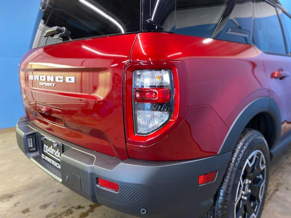 new 2025 Ford Bronco Sport car, priced at $33,446
