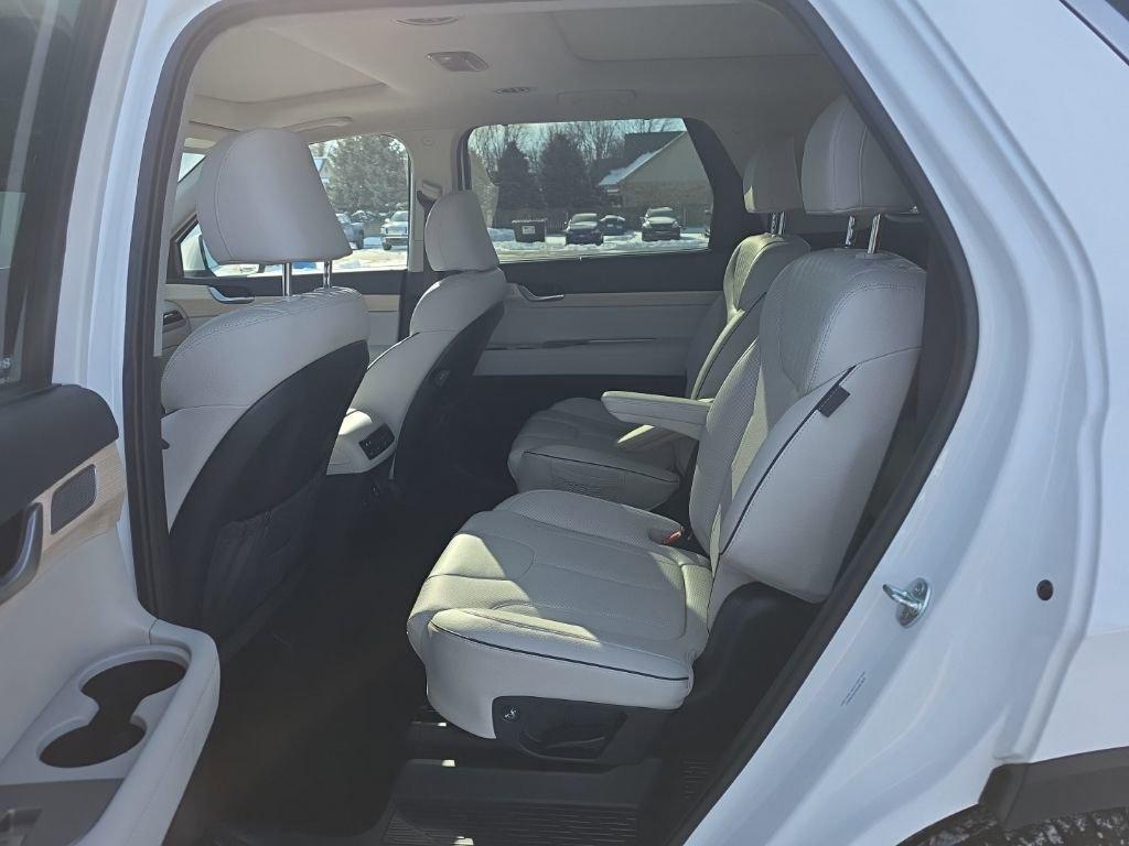 used 2025 Hyundai Palisade car, priced at $43,894