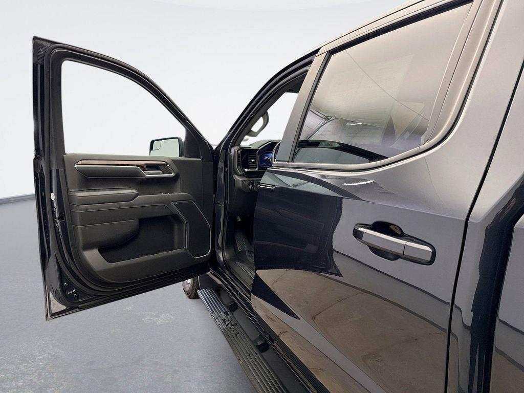 used 2023 Chevrolet Silverado 1500 car, priced at $34,998