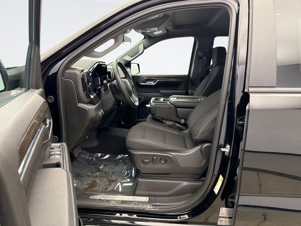 used 2024 Chevrolet Silverado 1500 car, priced at $37,099