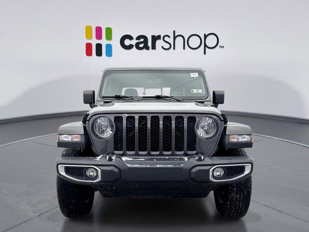 used 2021 Jeep Gladiator car, priced at $27,098
