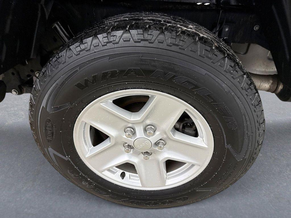 used 2021 Jeep Gladiator car, priced at $27,098