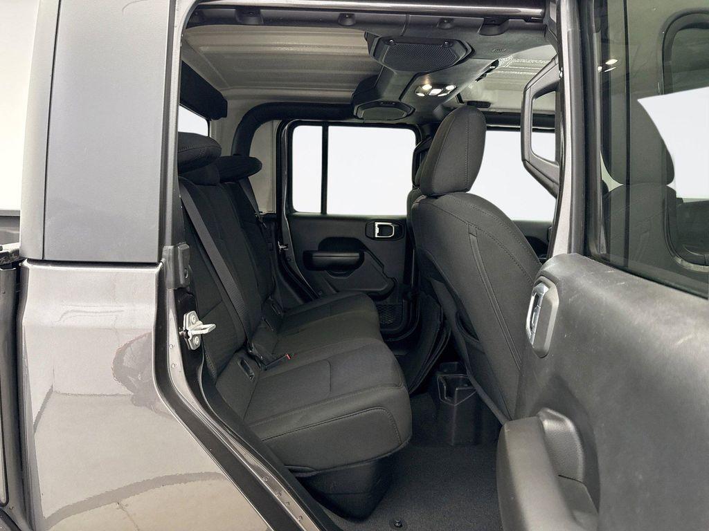 used 2021 Jeep Gladiator car, priced at $27,098