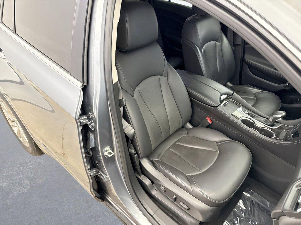 used 2020 Buick Envision car, priced at $19,649