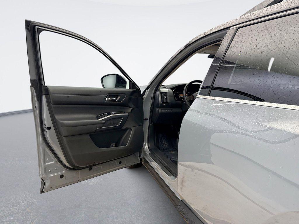 used 2023 Nissan Pathfinder car, priced at $36,399