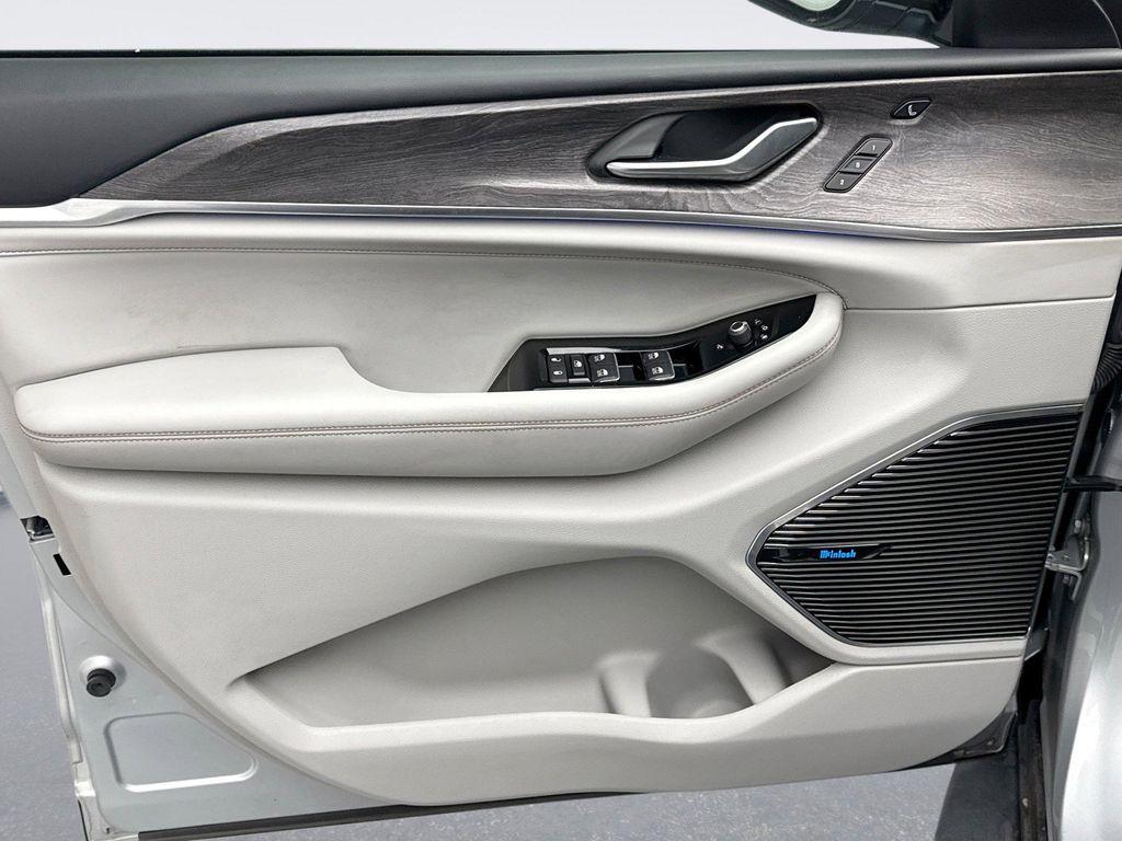 used 2021 Jeep Grand Cherokee L car, priced at $31,797