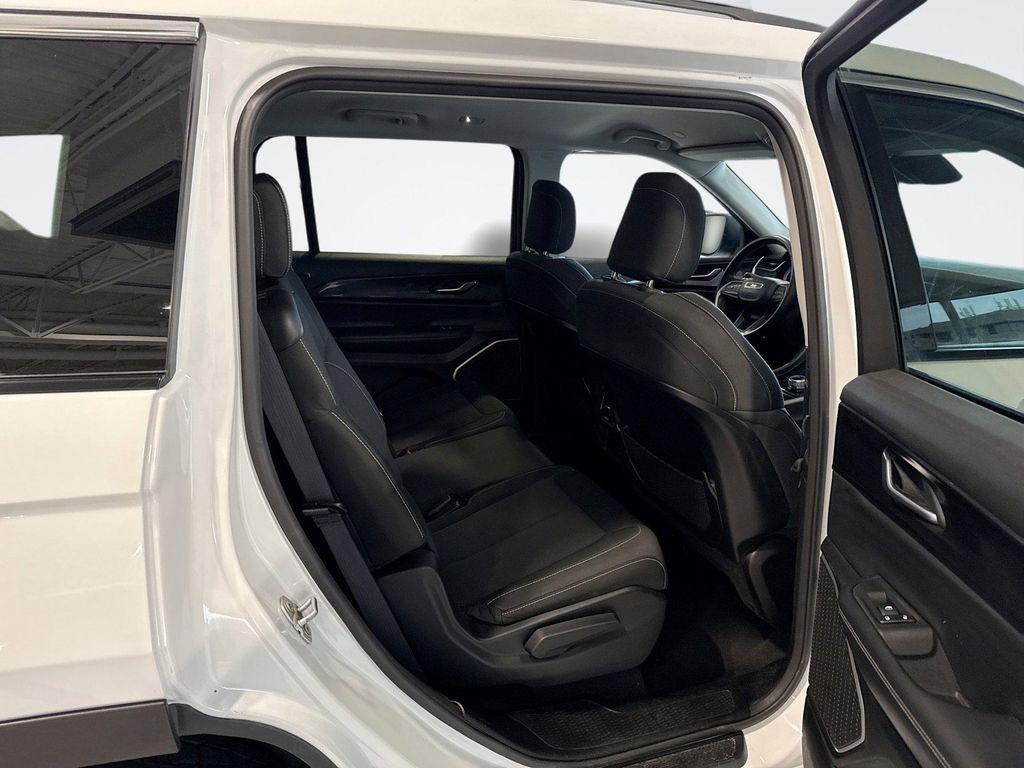 used 2021 Jeep Grand Cherokee L car, priced at $25,949